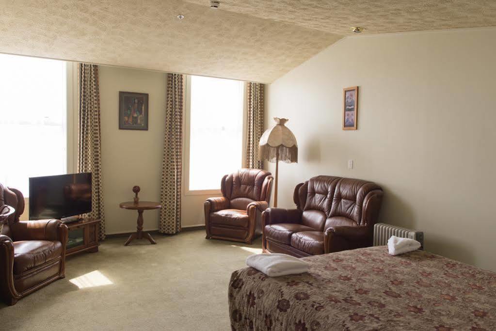 Victoria Railway Hotel Инверкаргилл Экстерьер фото
