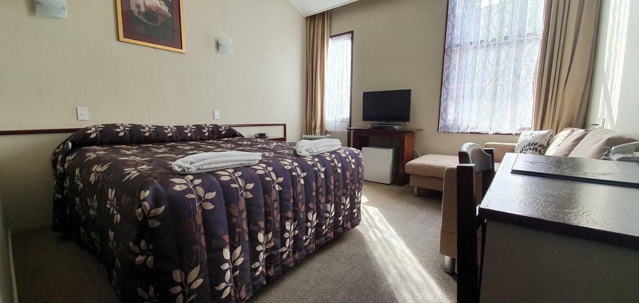 Victoria Railway Hotel Инверкаргилл Экстерьер фото