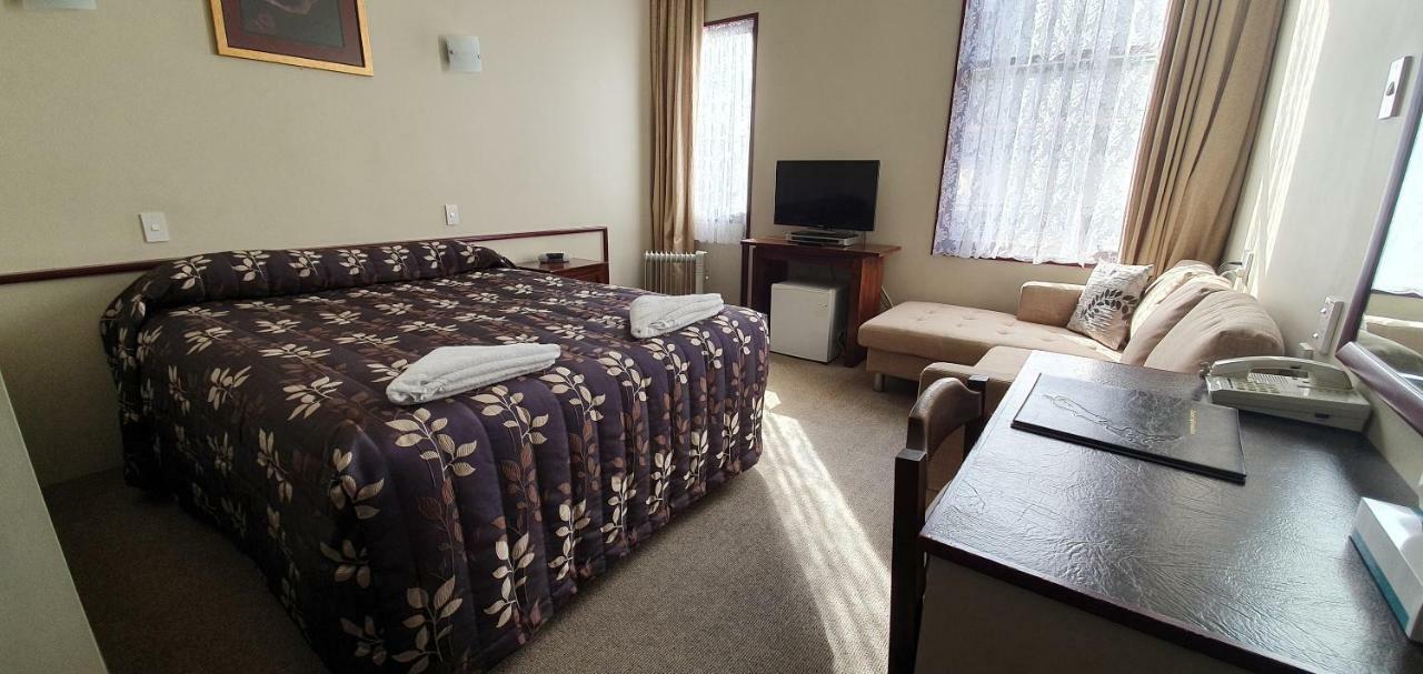 Victoria Railway Hotel Инверкаргилл Экстерьер фото