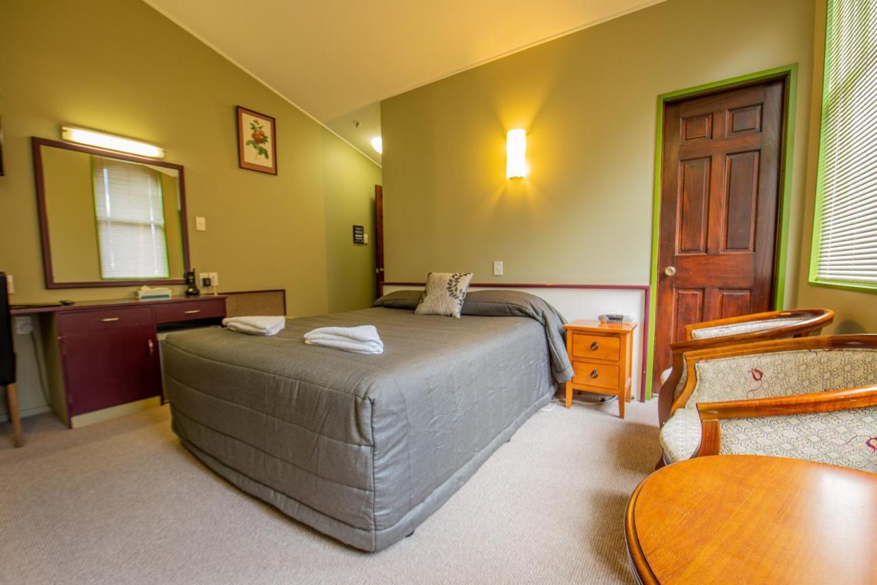 Victoria Railway Hotel Инверкаргилл Экстерьер фото
